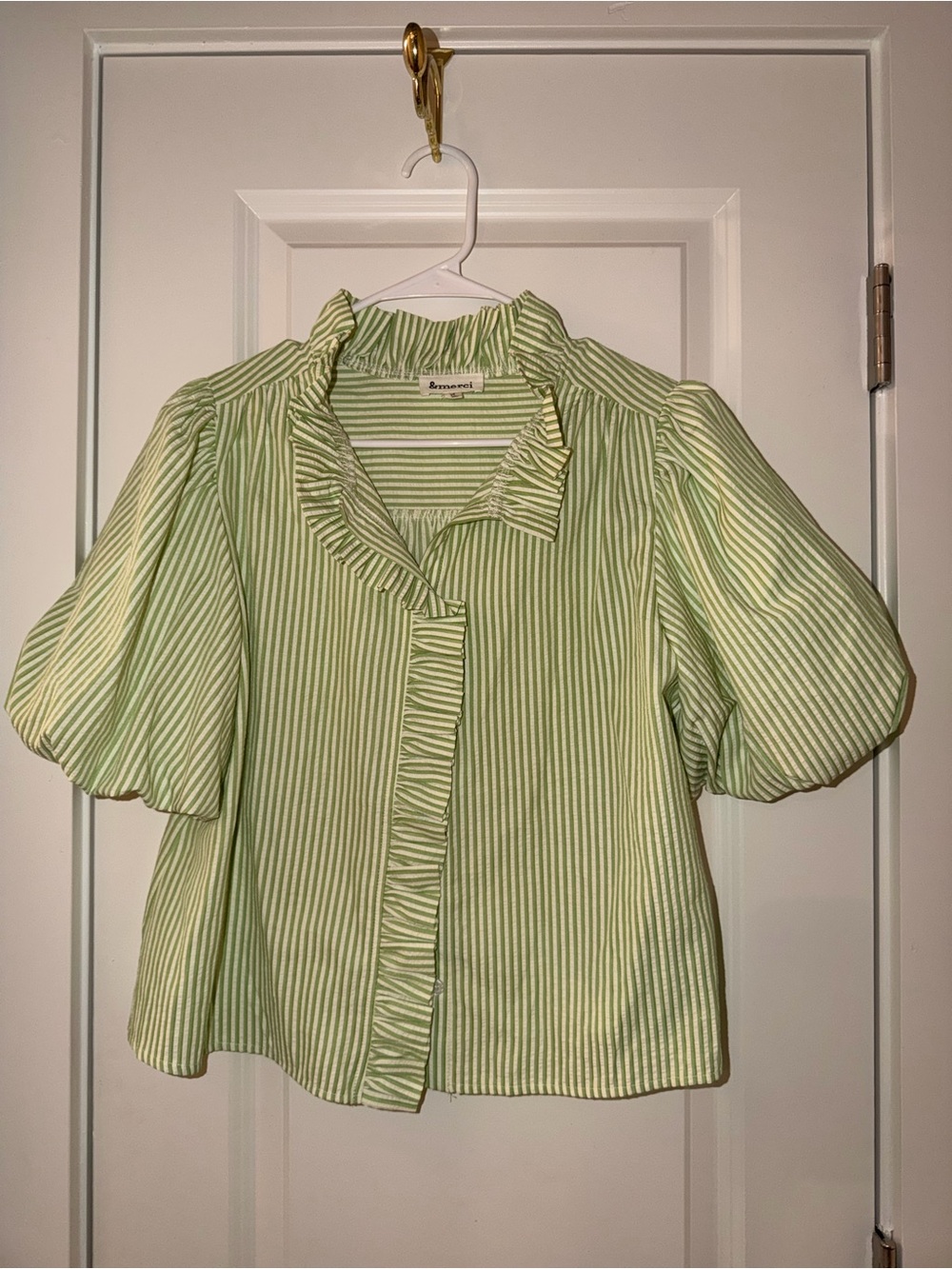 Striped Ruffle-Collar Puff Sleeve Blouse in Light Green